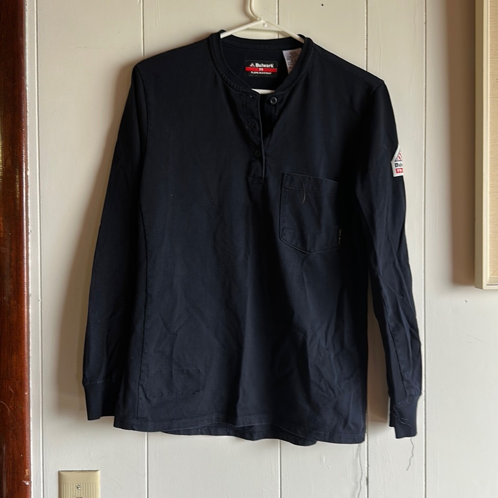 BULWARK FLAME RESISTANT CAT 2 Henley